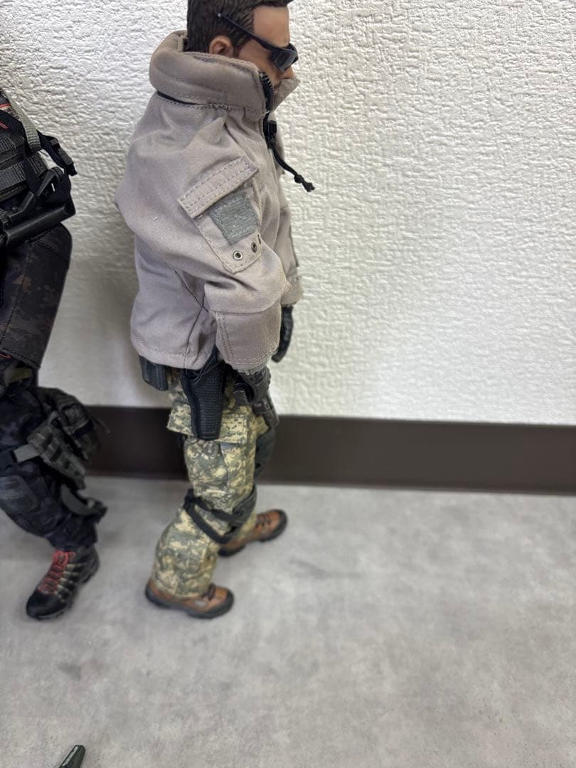 カ*ン様 1/6スケール ミリタリーフィギュア 2体セット フル装備 武器大量