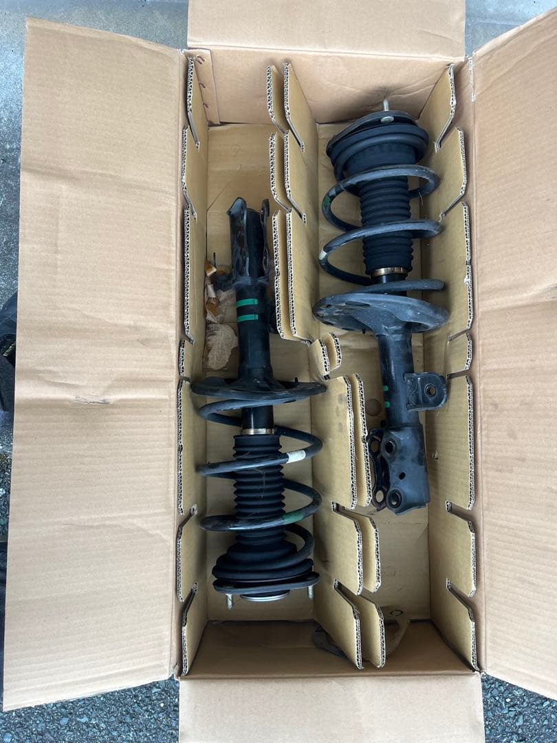 20系ベルファイヤ純正フロントショックアブソーバー