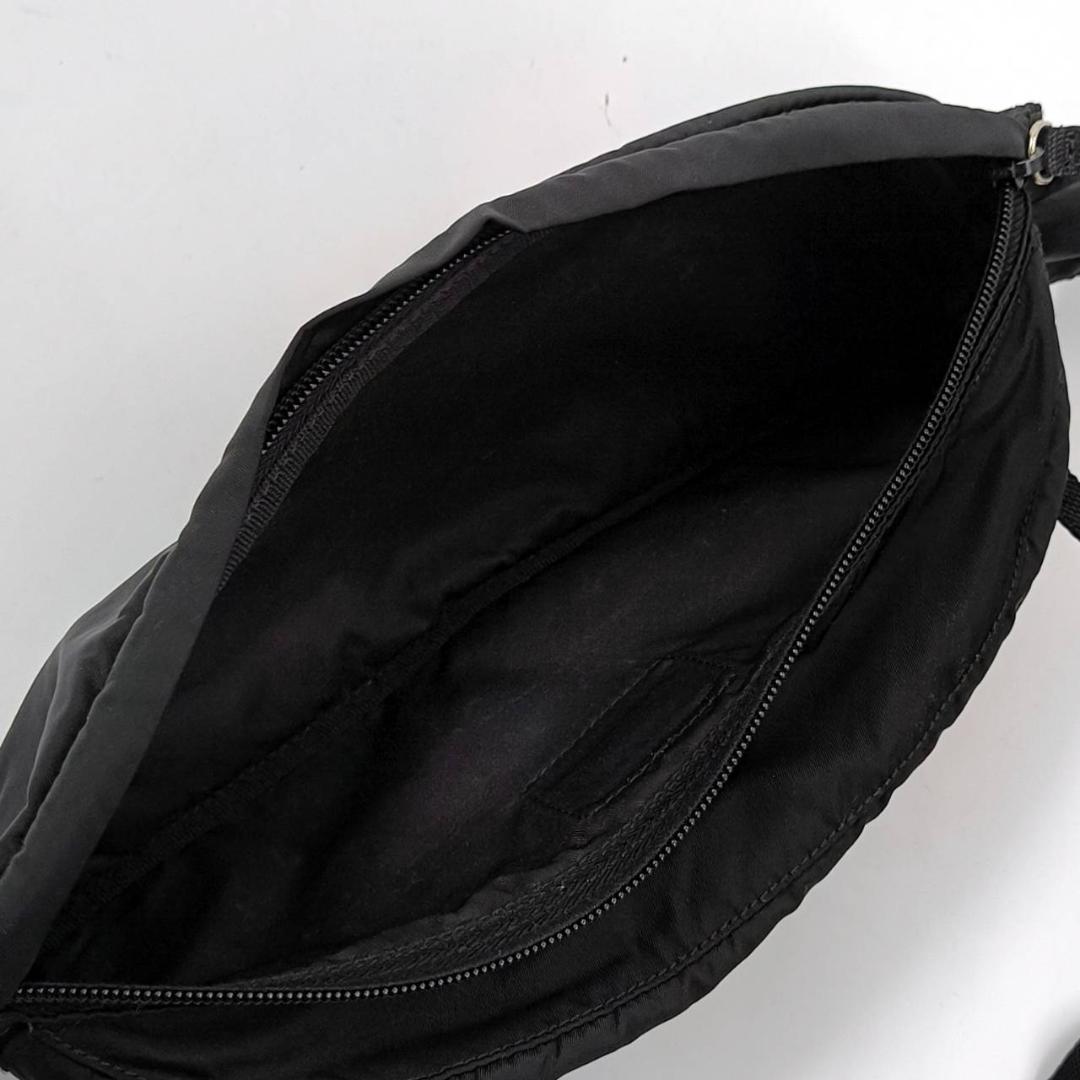 美品希少✨プラダ ウエストポーチ ボディバッグ ナイロン 三角ロゴ 黒 白タグ