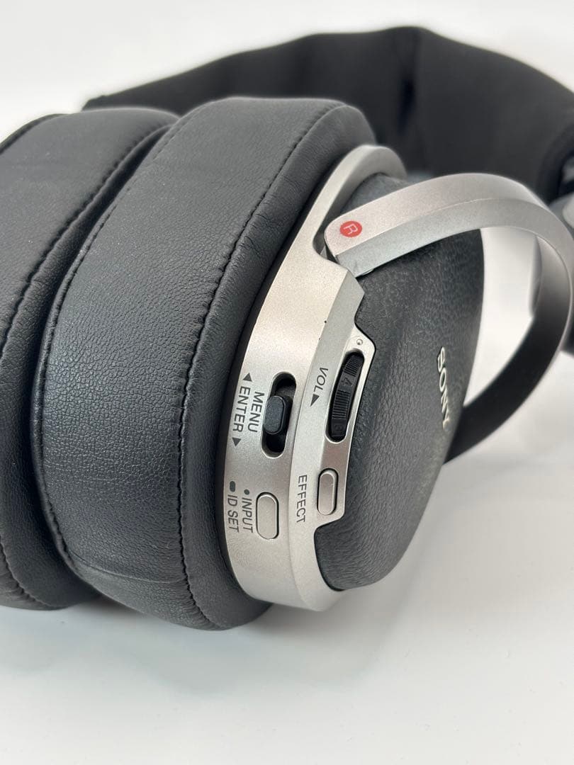 SONY ワイヤレスヘッドホン MDR-HW700DS