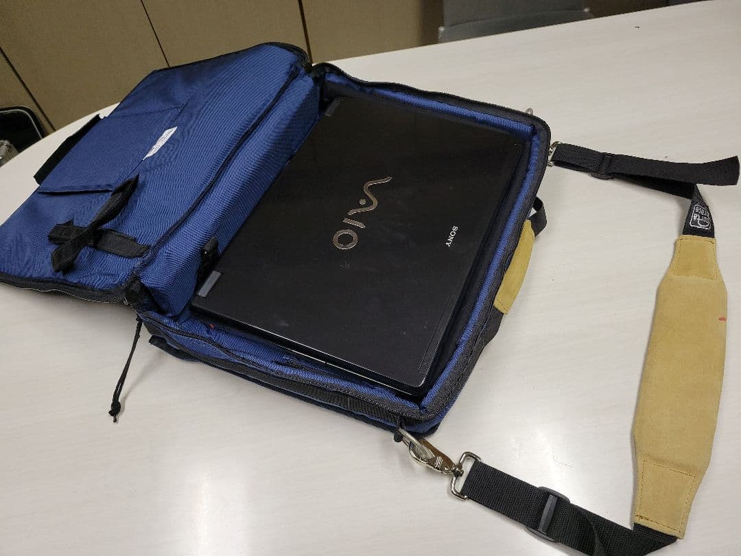 Porta Brace 17インチ用モニターバッグ MO-LH1700