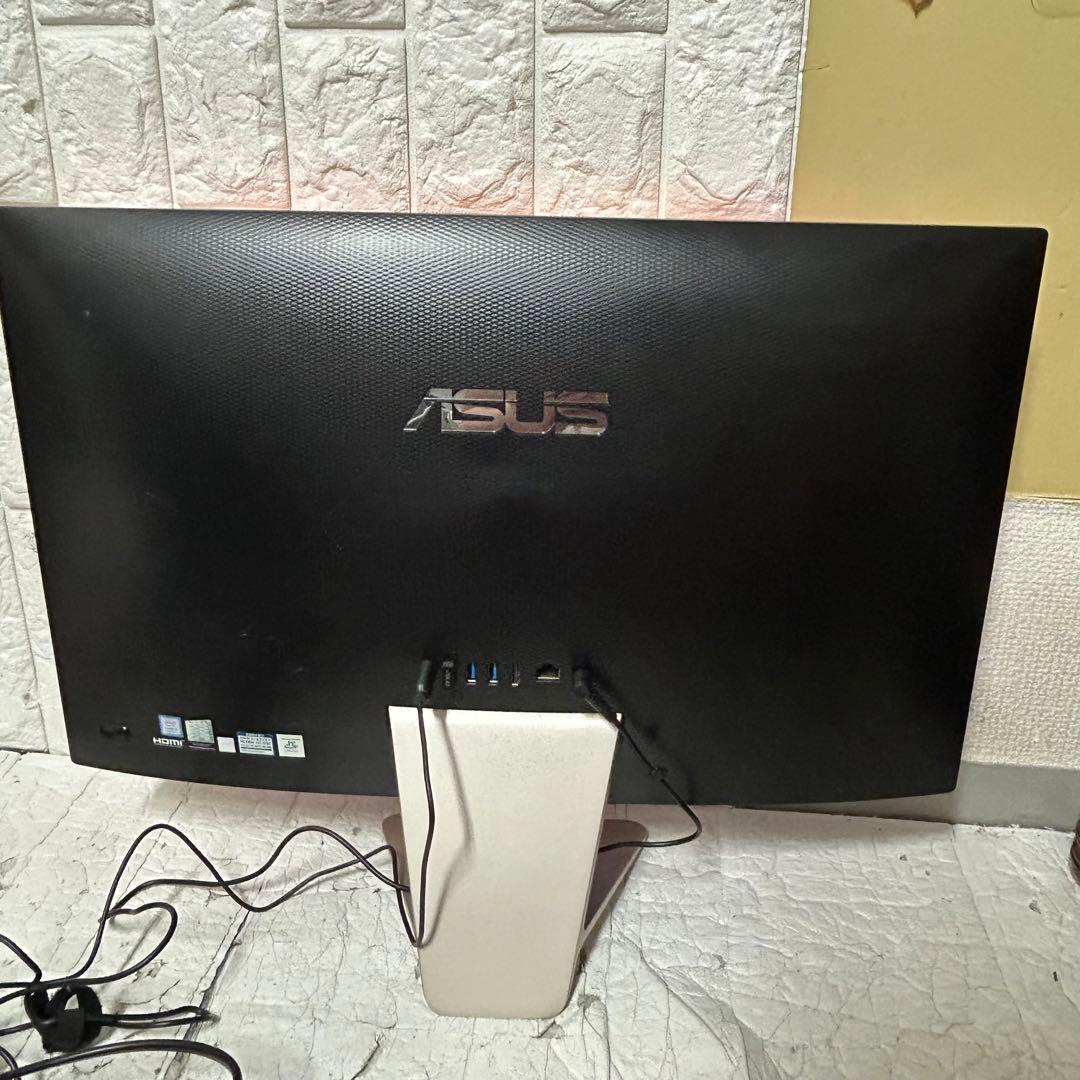 ASUS V241IC i5-8250U 8GB 1TB Win11 美品