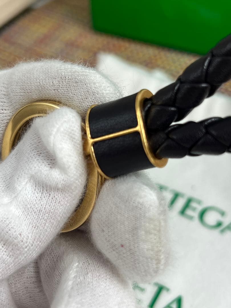 ⚪︎ ✨極美品✨ボッテガ・ヴェネタ　レザーキーリング　イントレチャート