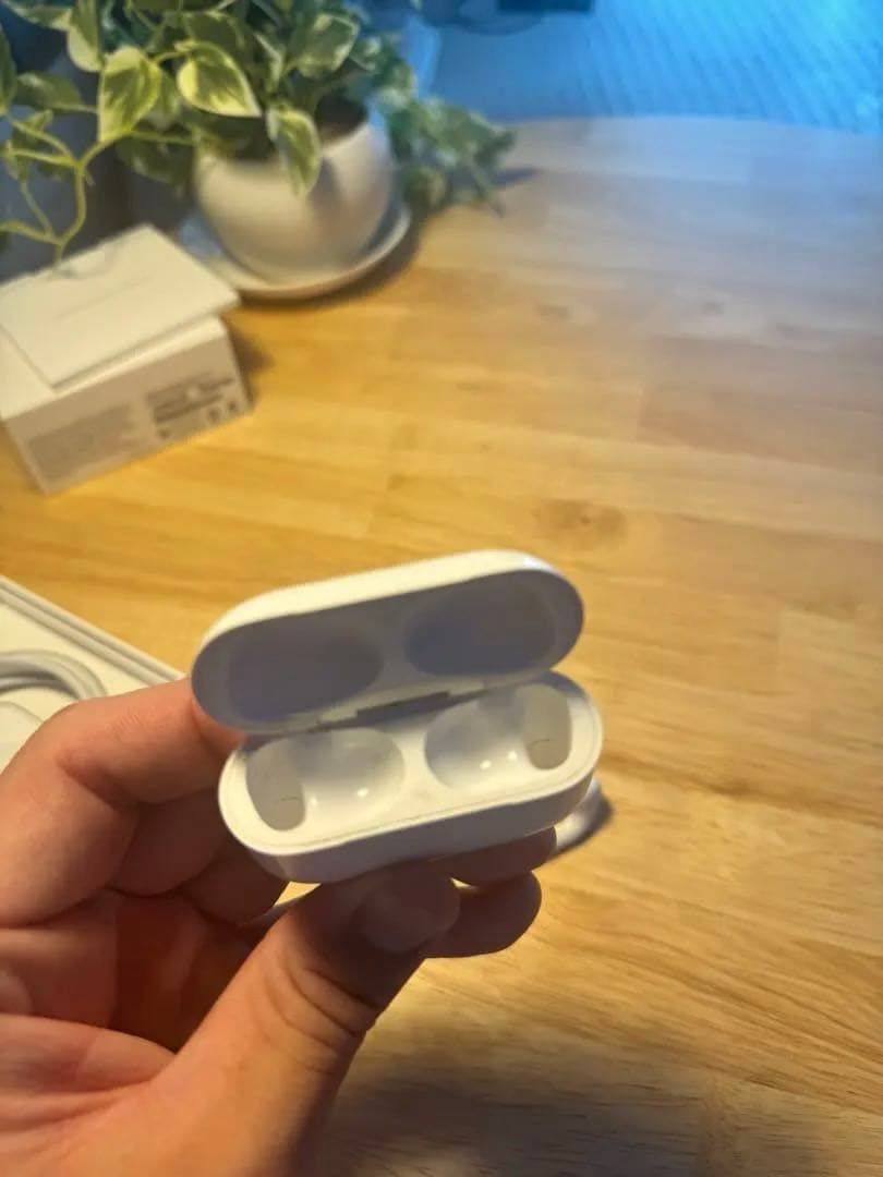 AirPods Pro 2 Lightning 箱入り✨