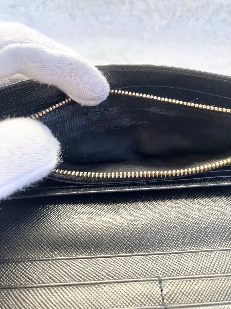 専用プラダ 長財布 サフィアーノレザー 1MH132 ゴールド金具 本革 黒