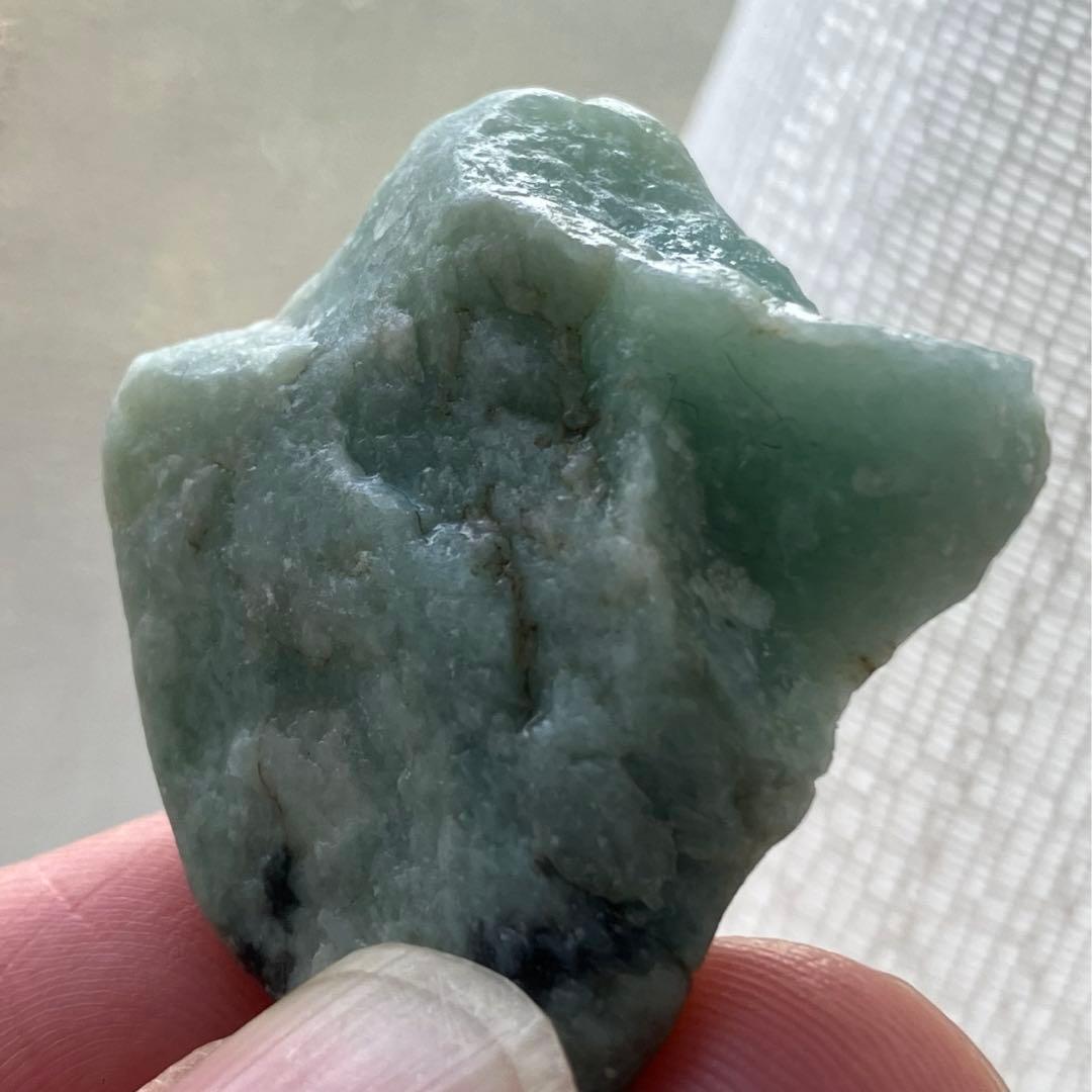 糸魚川 翡翠原石 緑 アイス