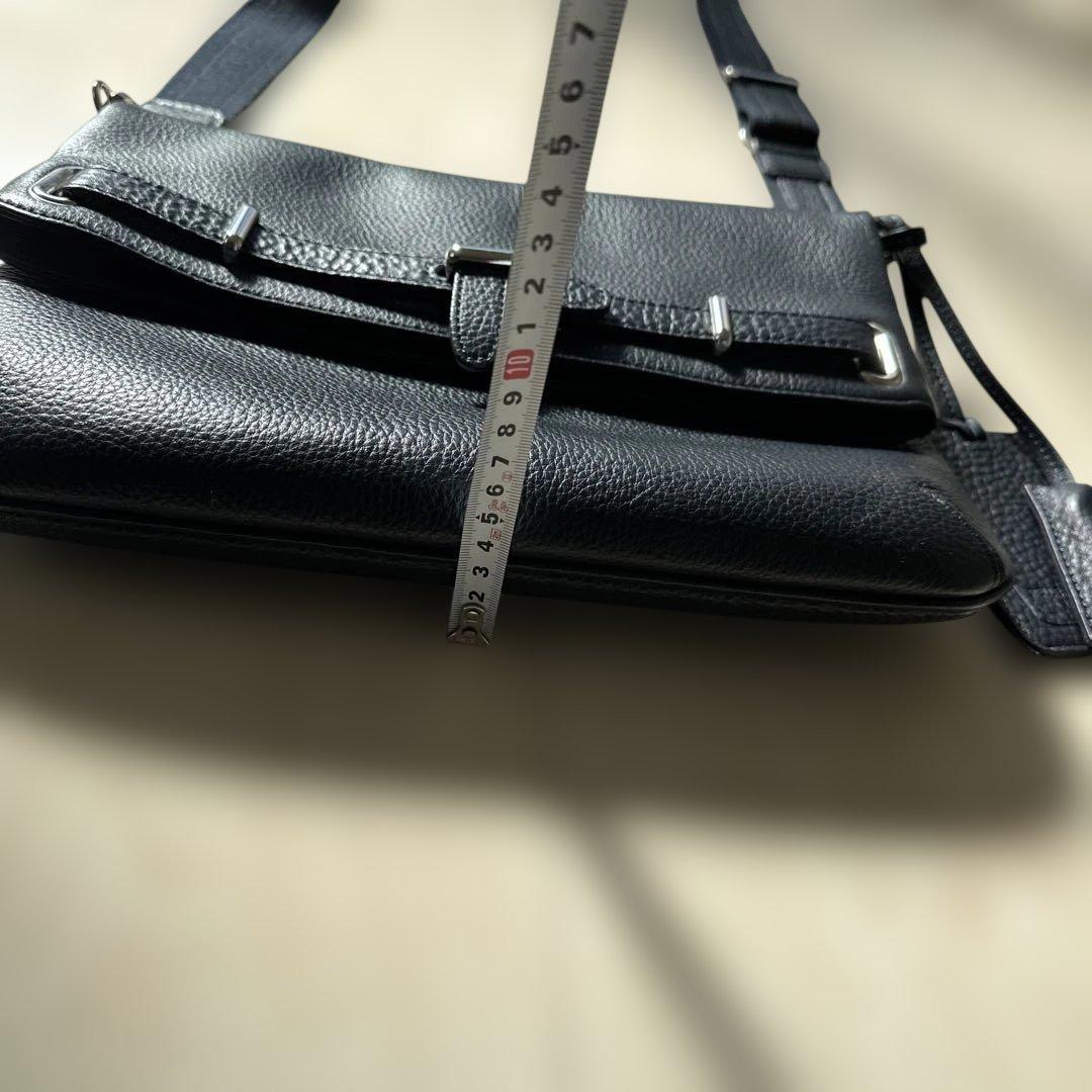 PELLE MORBIDA ペッレ モルビダ　ショルダーバッグ