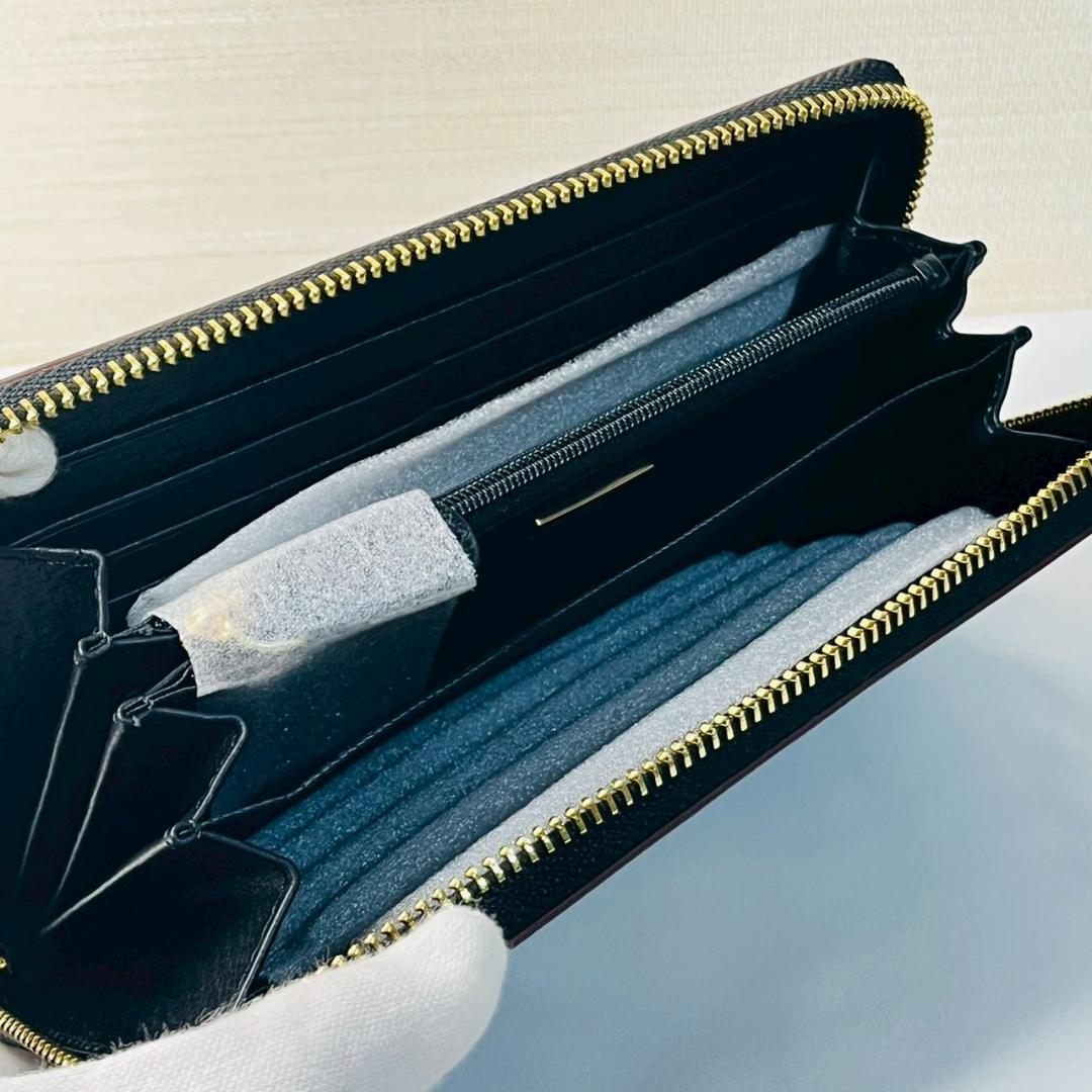 【新品 未使用】Vivienne Westwood ブラック長財布 ヴィヴィアン