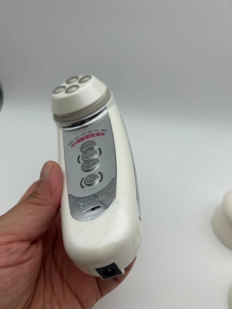 セルキュア4Tプラス美顔器 2つのヘッド付き