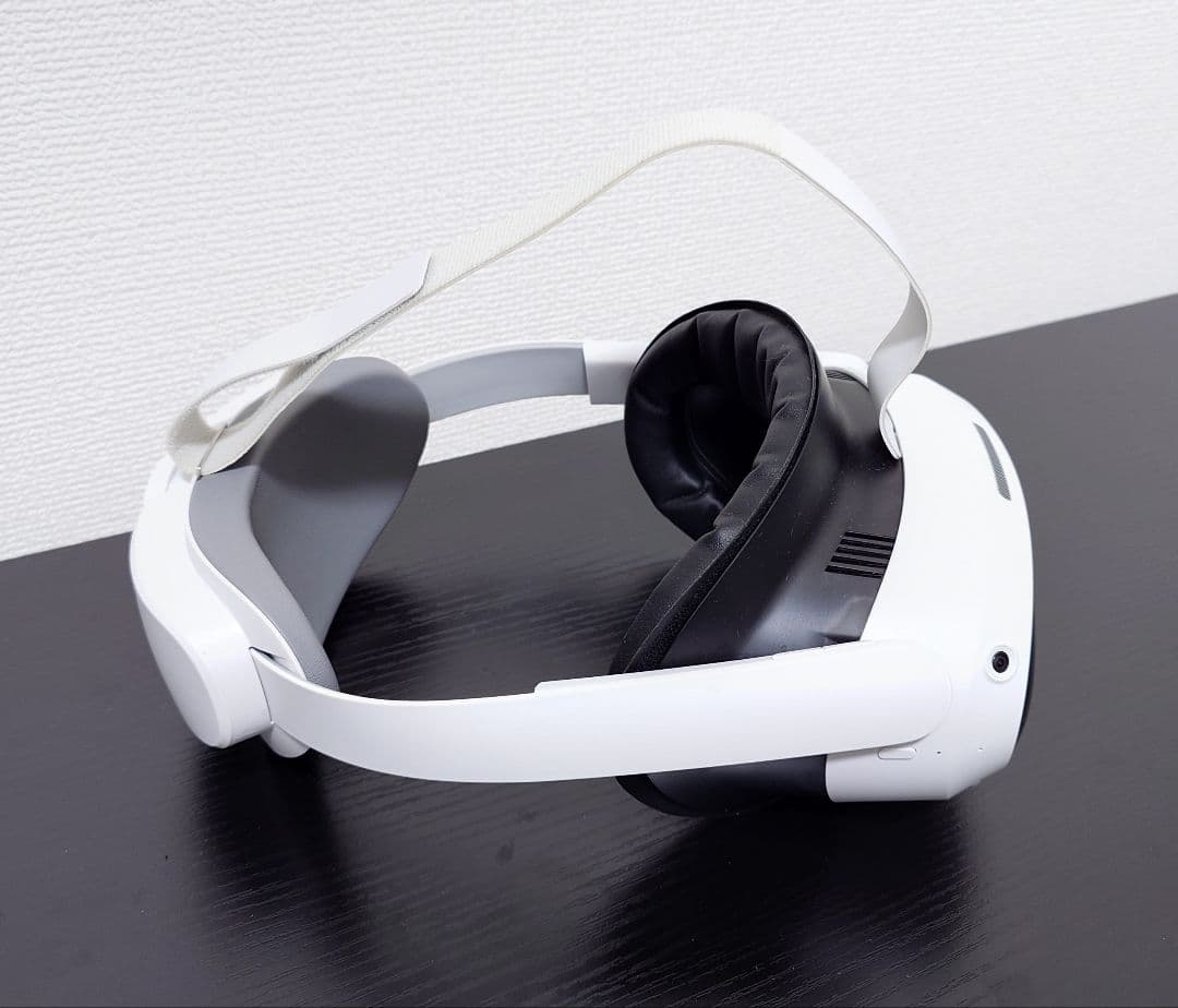 PICO 4 Ultra VRヘッドセット 付属品付き