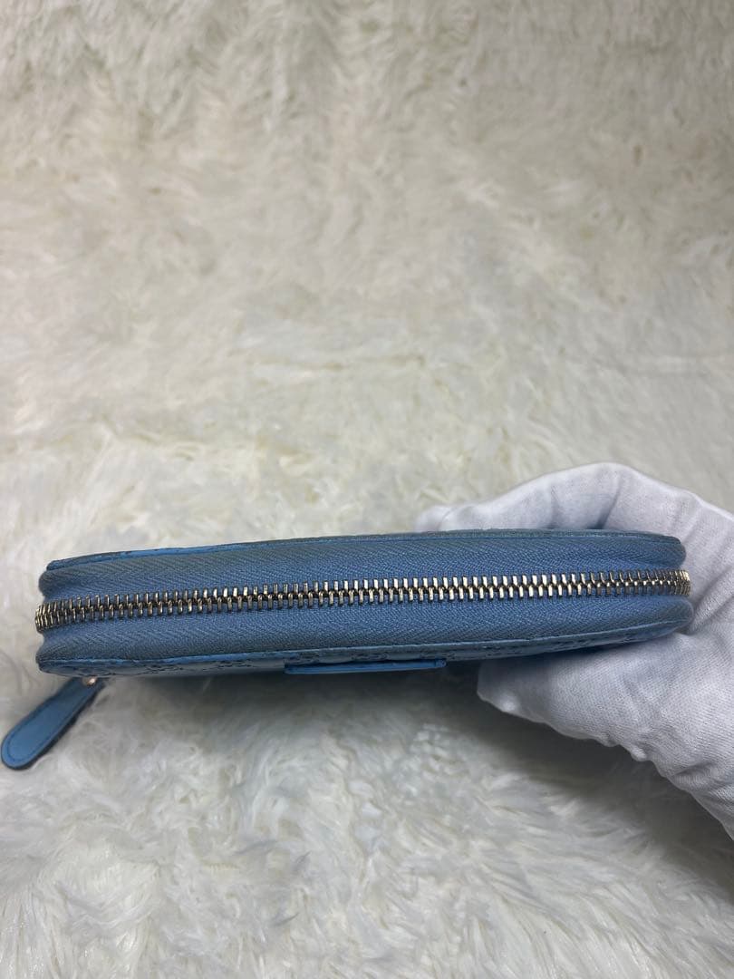 ✨人気✨ GUCCI マイクログッチシマ ラウンドファスナー ライトブルー