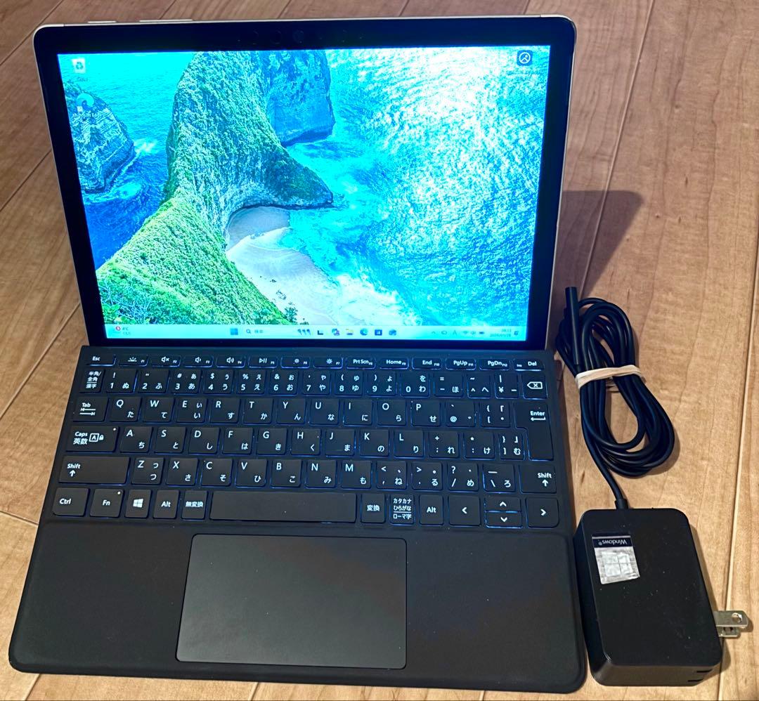 Surface Go 2 Core m3 8GB 128GB【キーボード付き】
