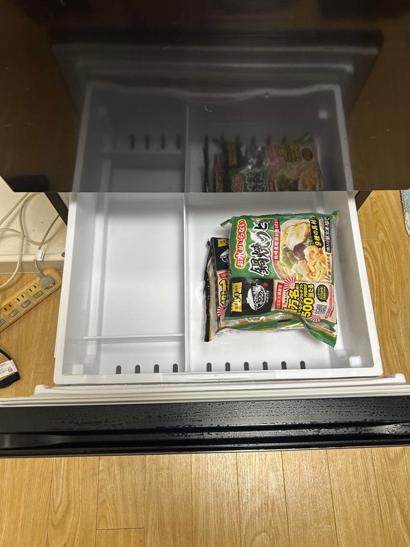 HITACHI 冷蔵庫 R-V32RV(K) 315L 2021年製