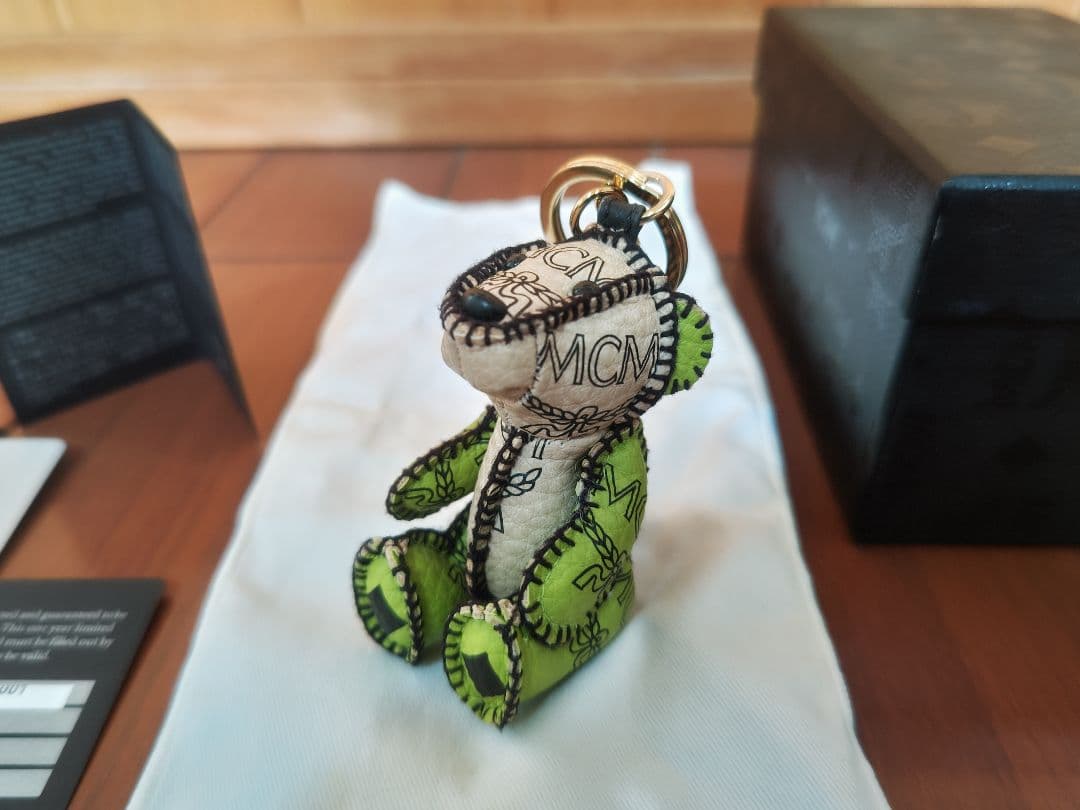 MCM チャーム　レア