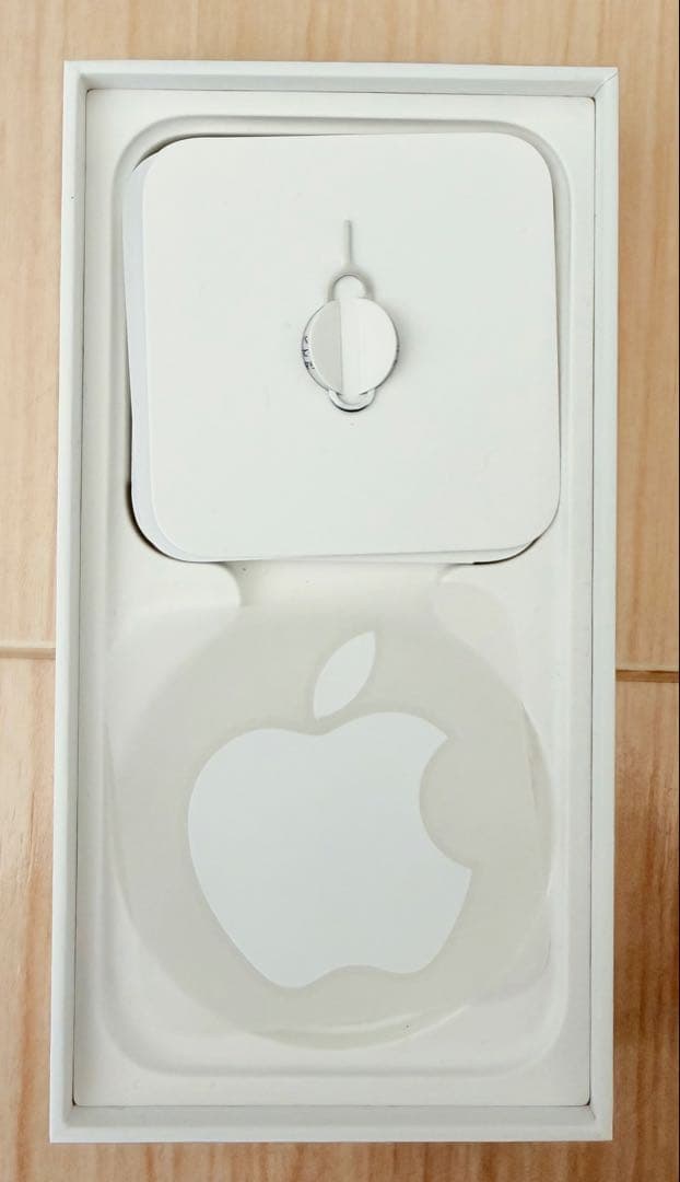 【超美品】Apple iPhone 15 Pro ホワイトチタニウム 256GB