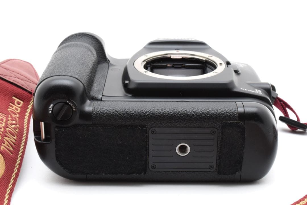 ■ 美品 ■ キャノン　Canon EOS-3 ボディ