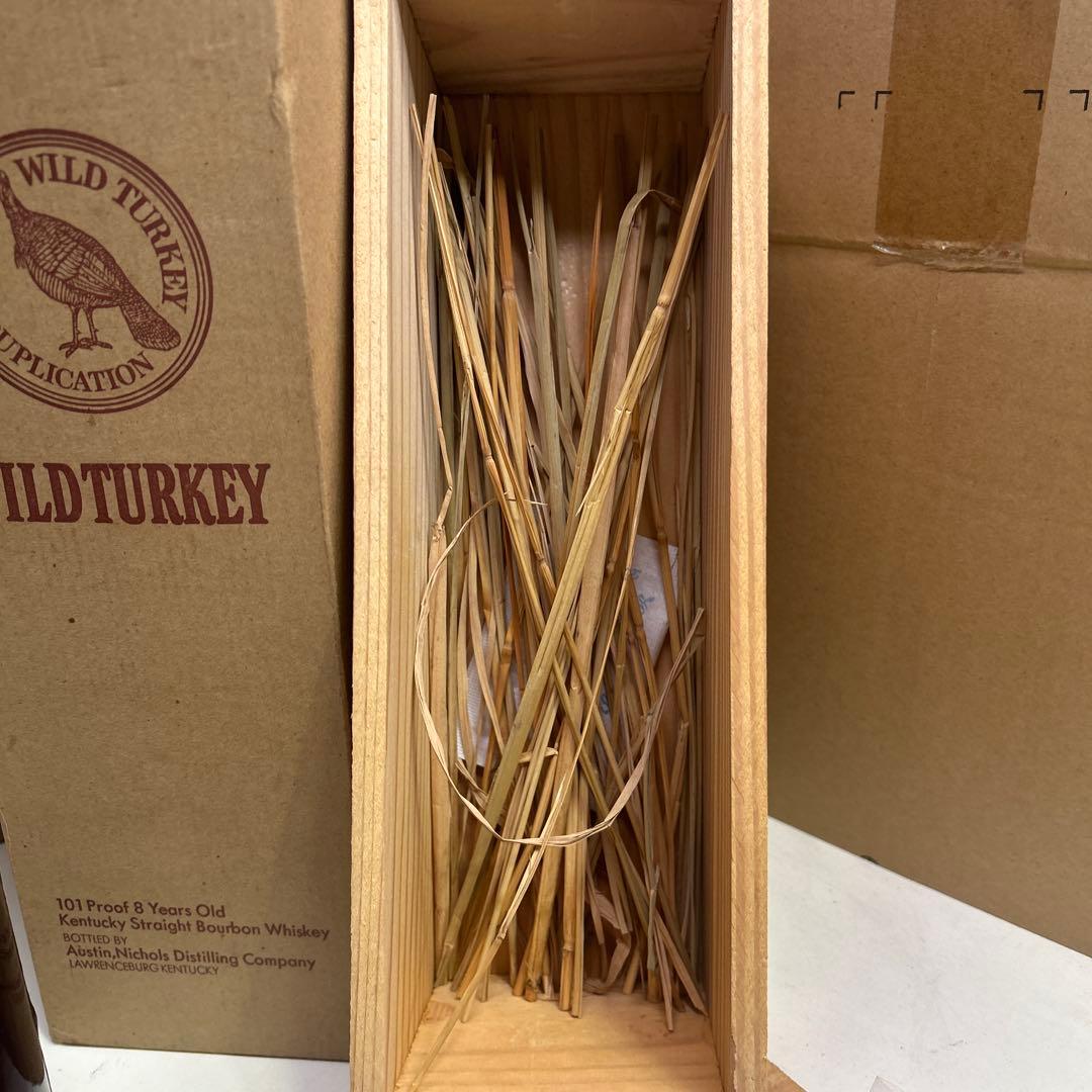 5803①【未開栓】ワイルドターキー8年 101 Proof バーボンウイスキー