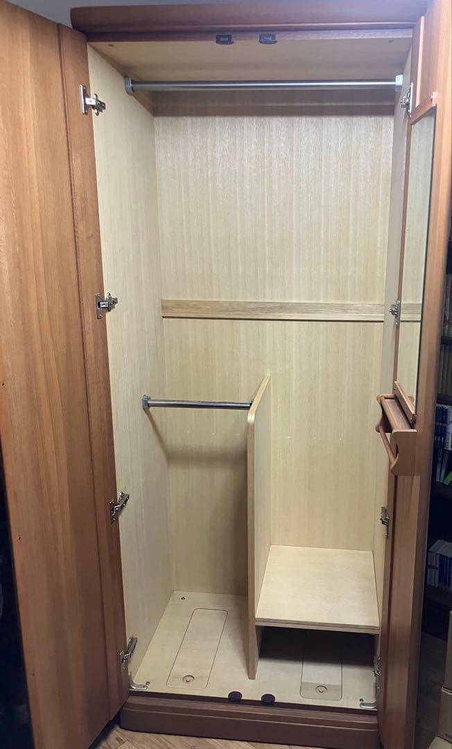 洋服クローゼット　洋ダンス　２枚扉　ワードローブ　婚礼家具