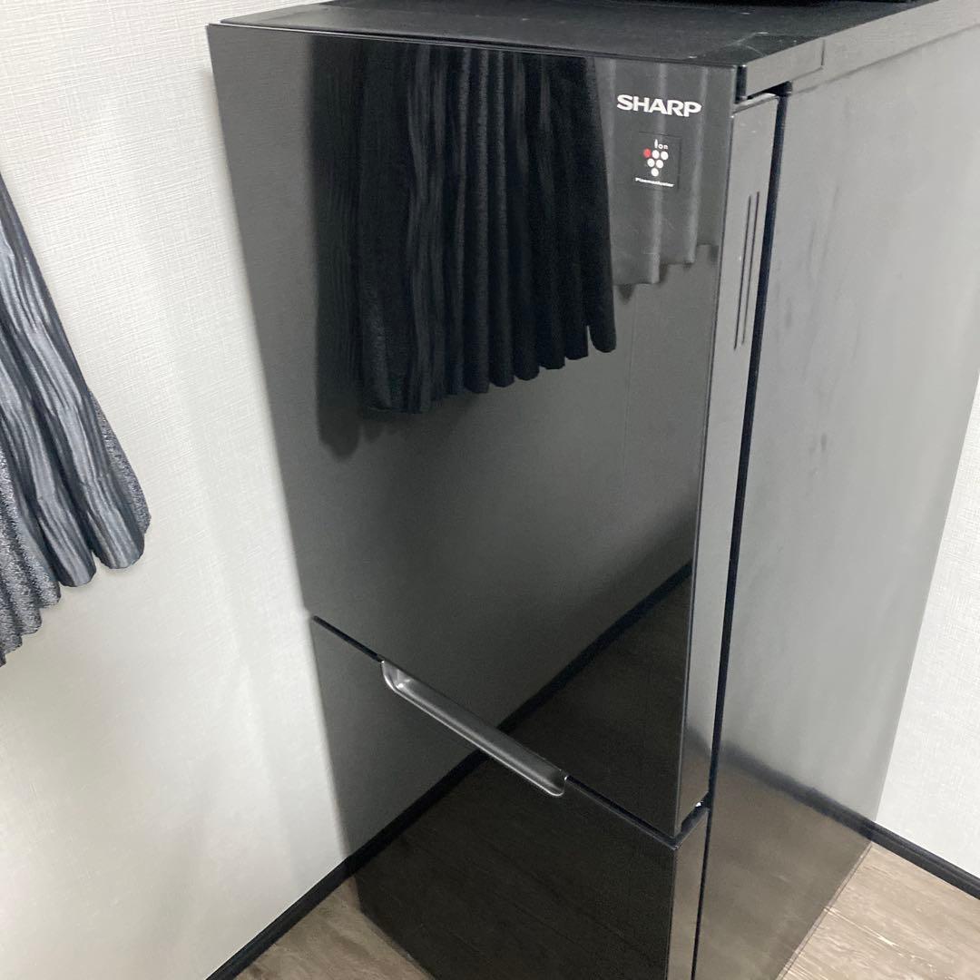 床傷防止マット付き　SHARP ノンフロン冷蔵庫 SJ-GD15H-B