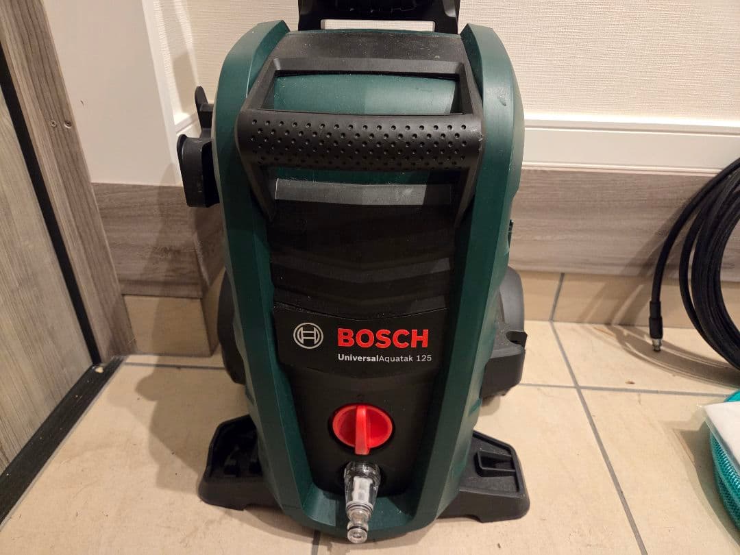 【美品】 BOSCH Universal Aquatak UA125 高圧洗浄機