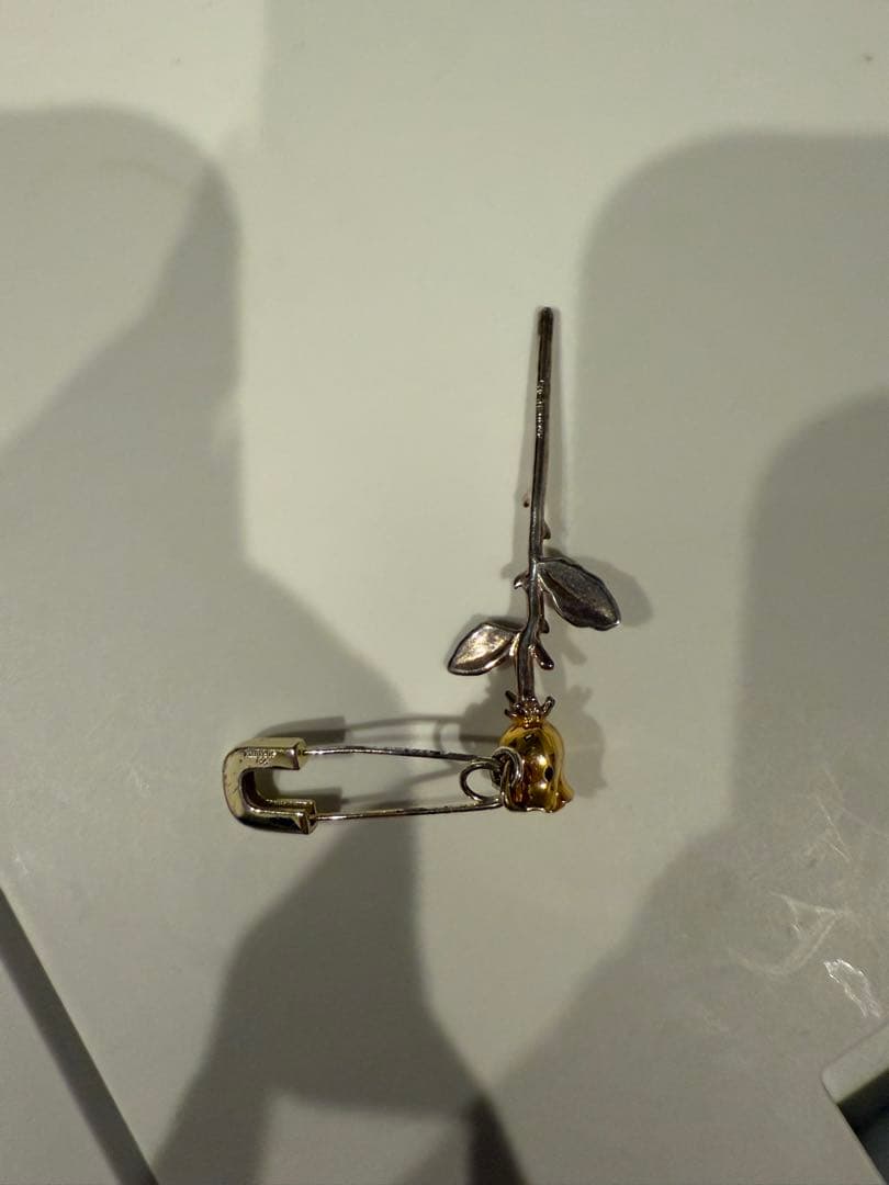 AMBUSH バラデザイン　ピアス