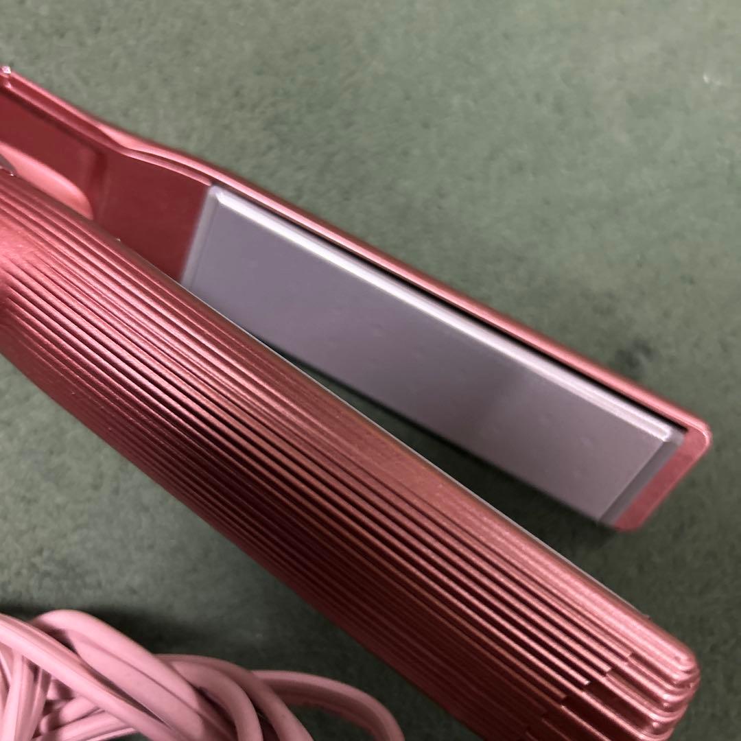 リファ　ストレートアイロン　プロ　ピンク