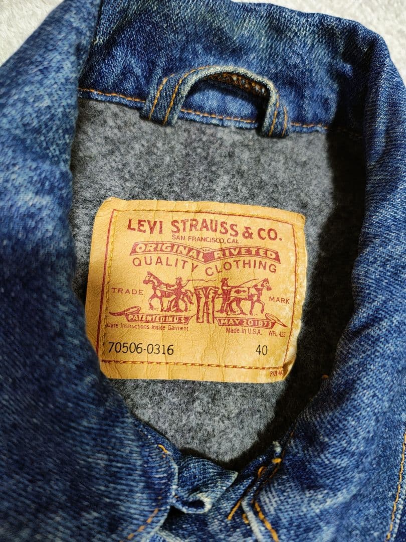 【犬】LEVI'S デニムジャケット 70506-0316 サイズ40