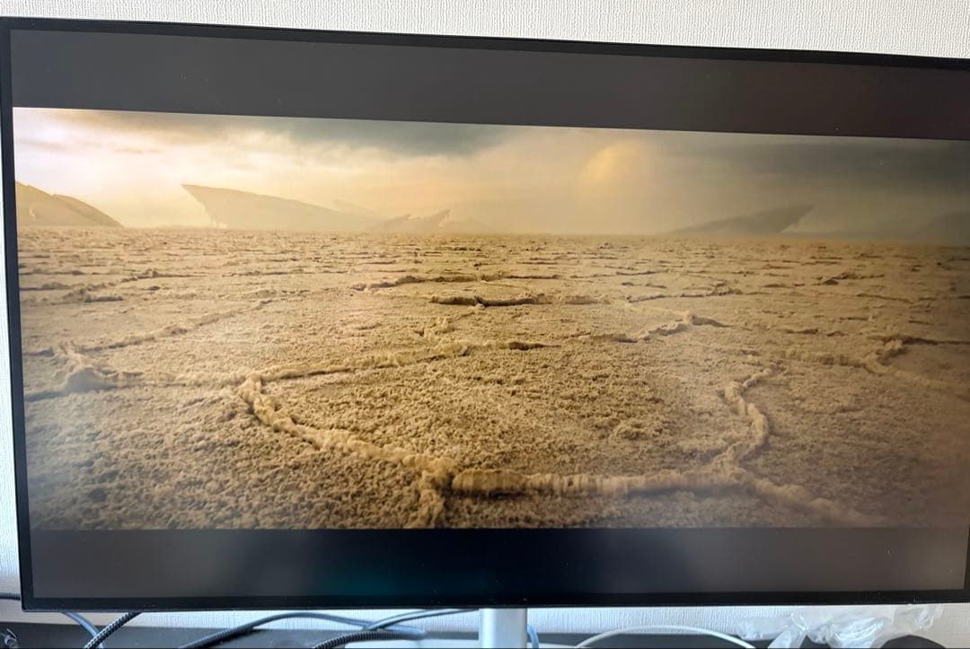 Dell U2723QE 27インチ 4K HDR IPS Black モニター