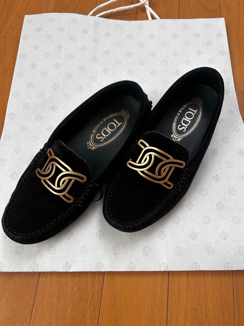 【美品】TOD'S ブラックスエード ローファー