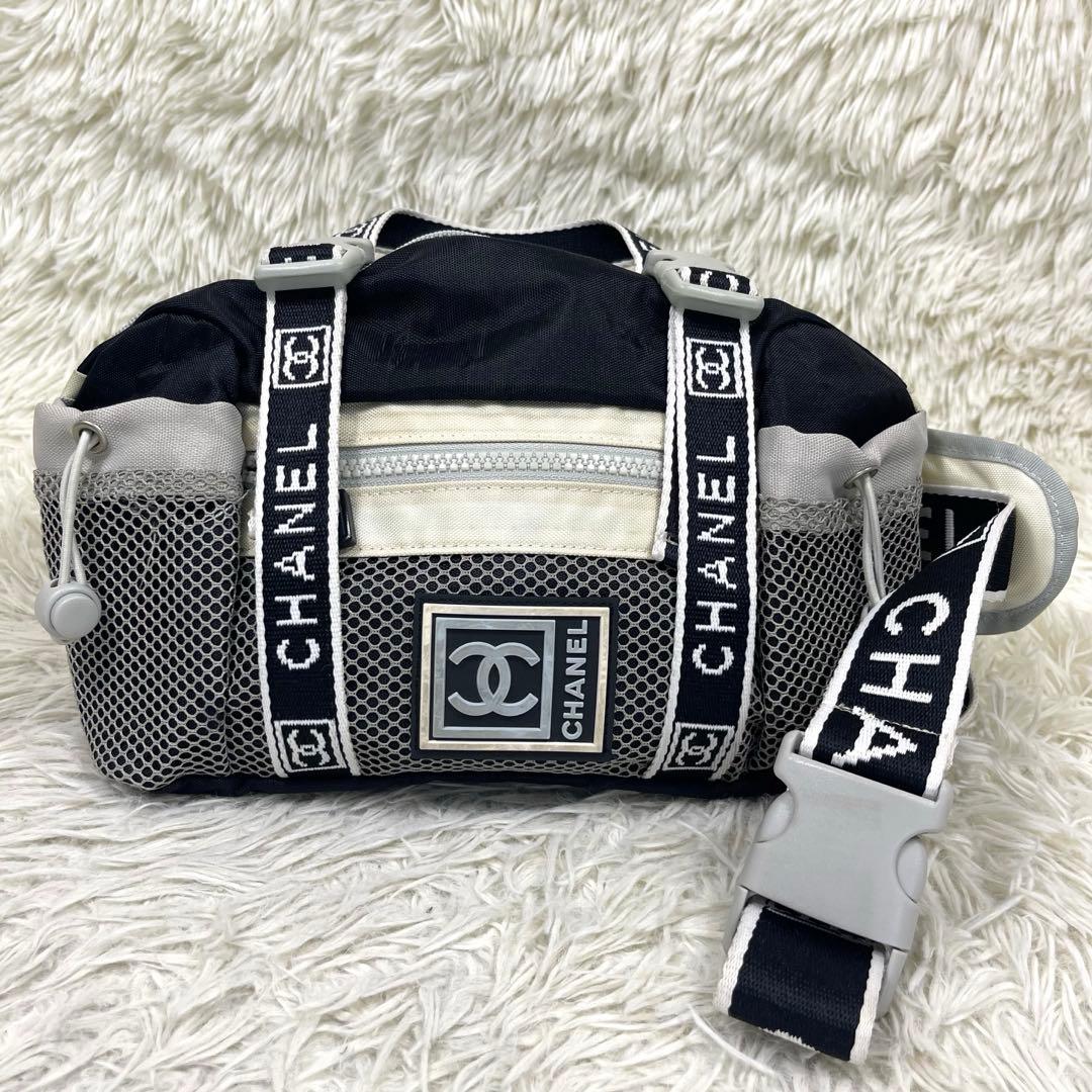 CHANEL シャネル　ボディバッグ　スポーツライン　ナイロン　ヴィンテージ