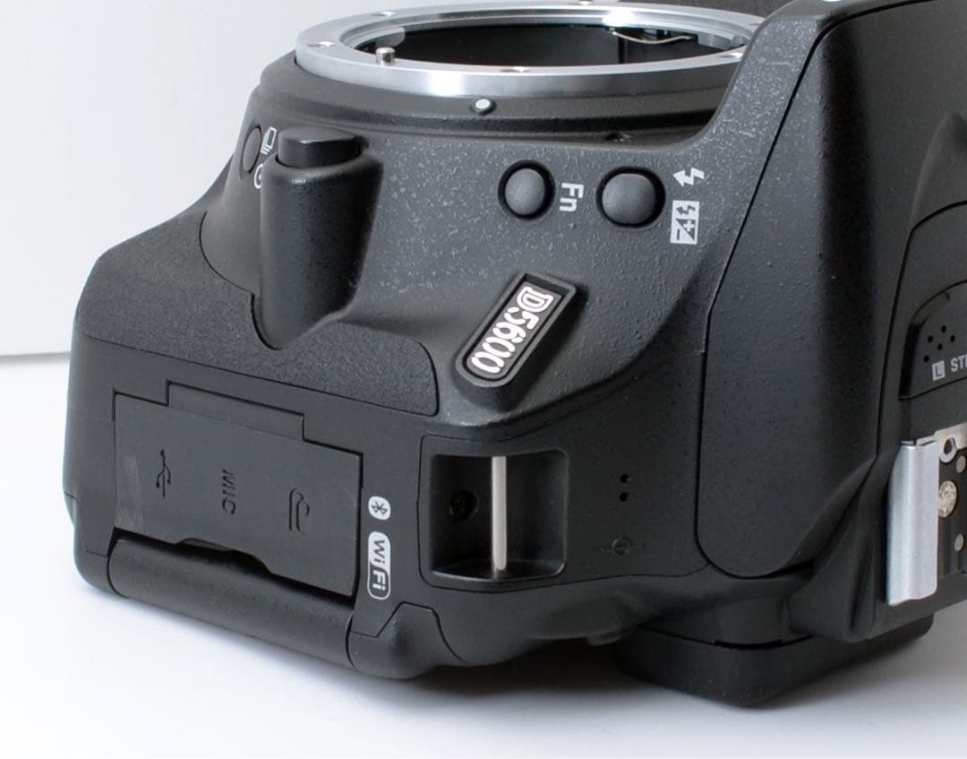 S数約3900回★Nikon D5600★美品★Wi-Fi内蔵★簡単使いやすい