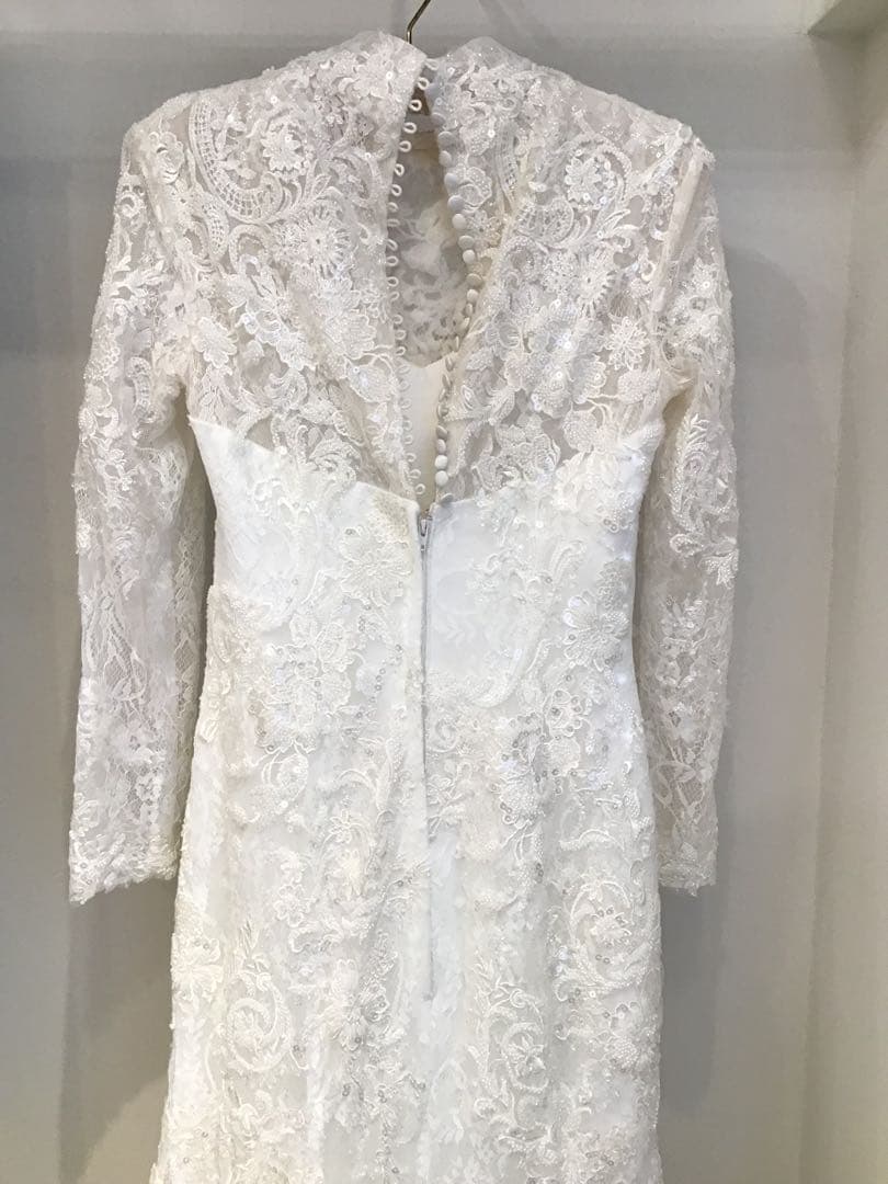 レースが綺麗ハイネック　長袖ウェディングドレス
