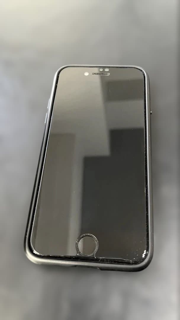 iPhone SE 第3世代（SE3）128GB ブラック本体