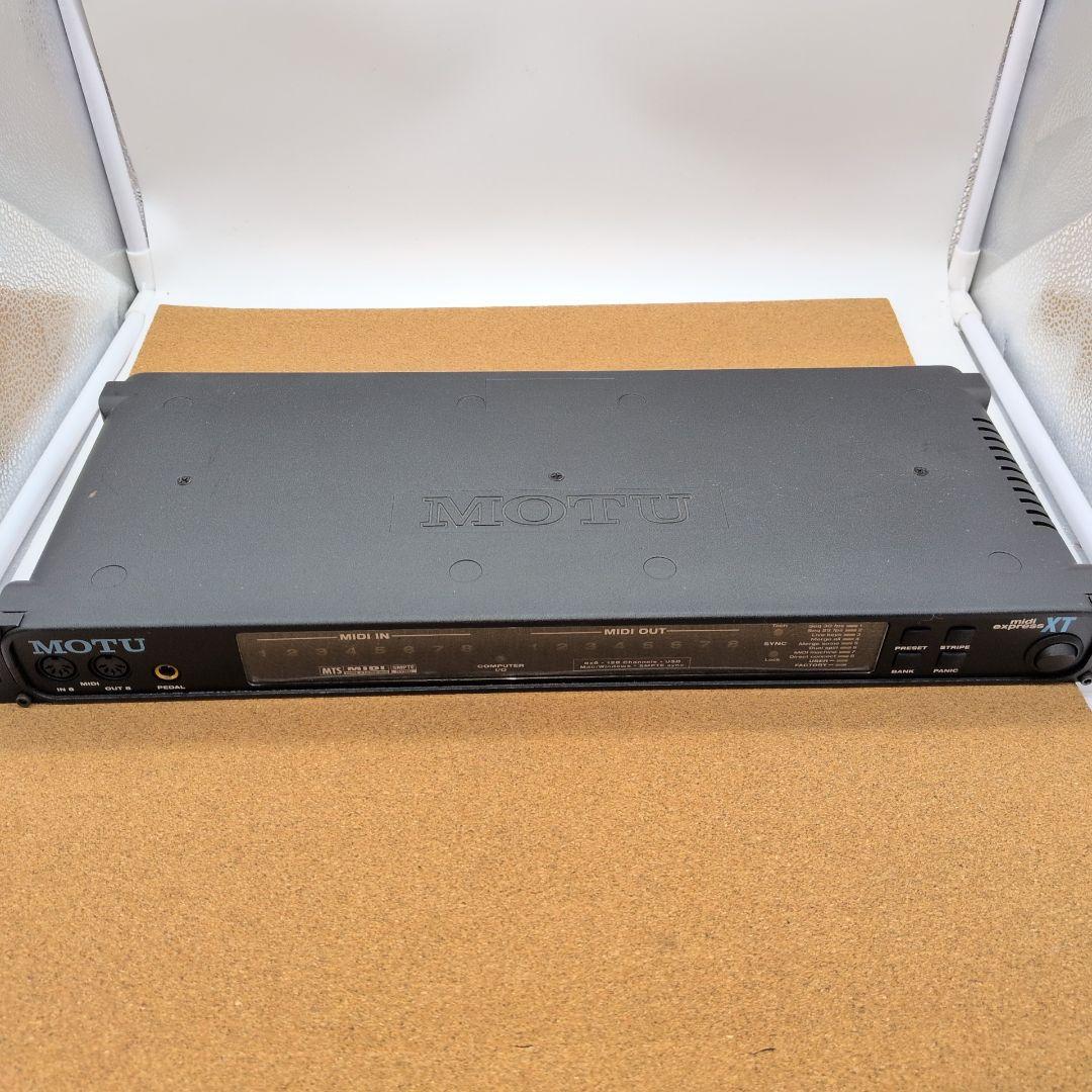 MOTU MIDI express XT MIDIインターフェイス