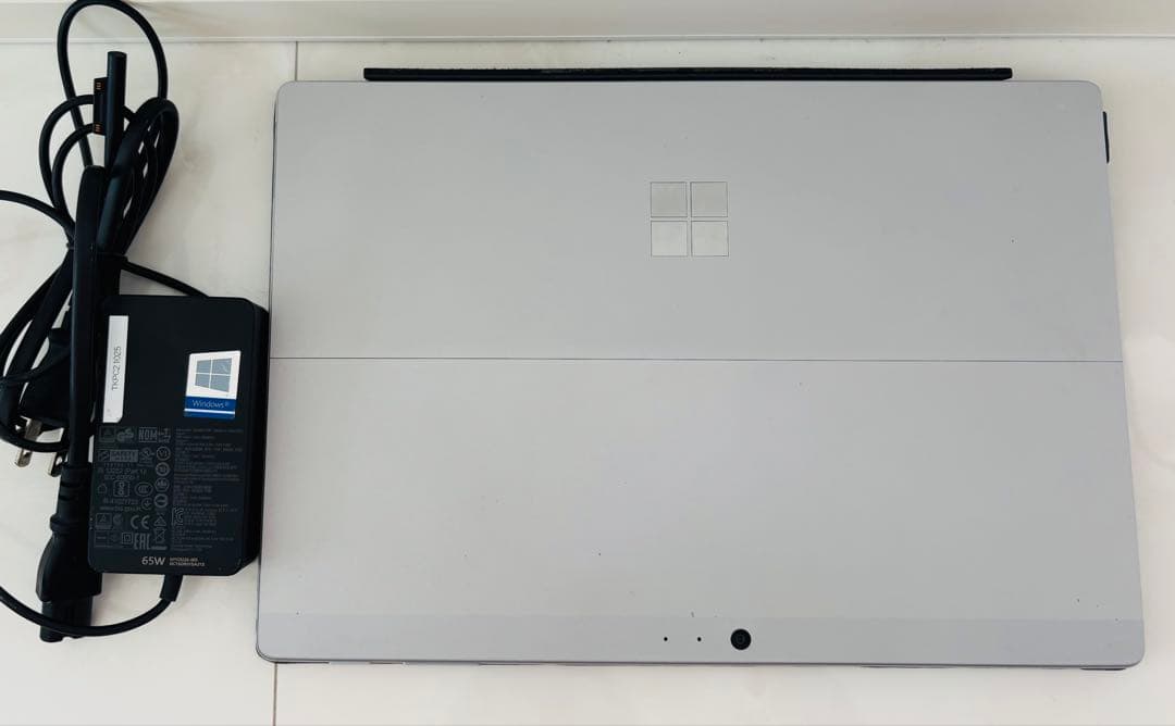 ●Microsoft Surface Pro 8GB SSD256GB