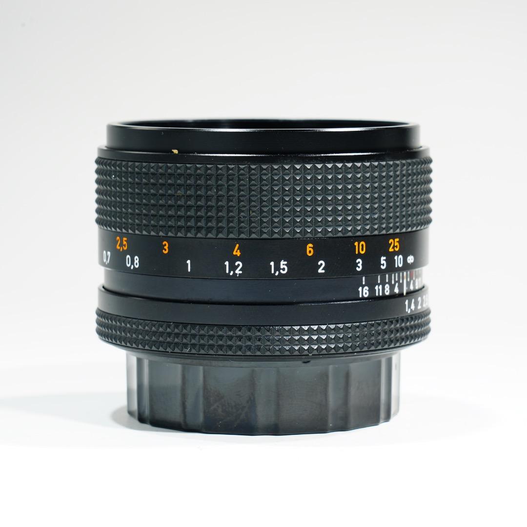【極美品】Carl Zeiss Planar 50mm F1.4 AEJ 071