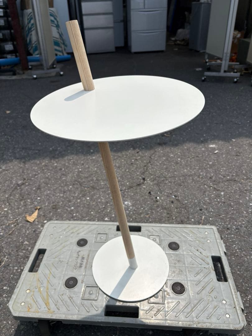 TUBE&ROD ホワイト サイドテーブル ナイトテーブル