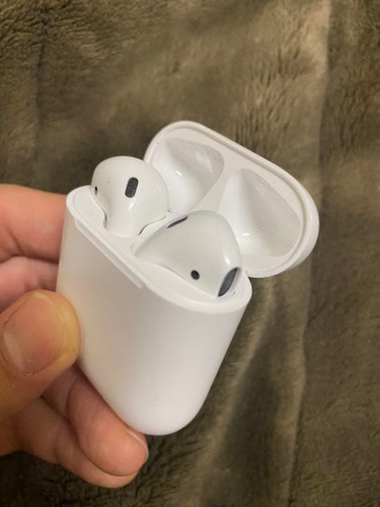 Apple AirPods 2世代