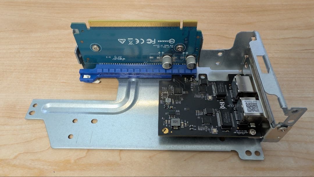 EPSON Endeavor JG100 PCIEx16搭載可能