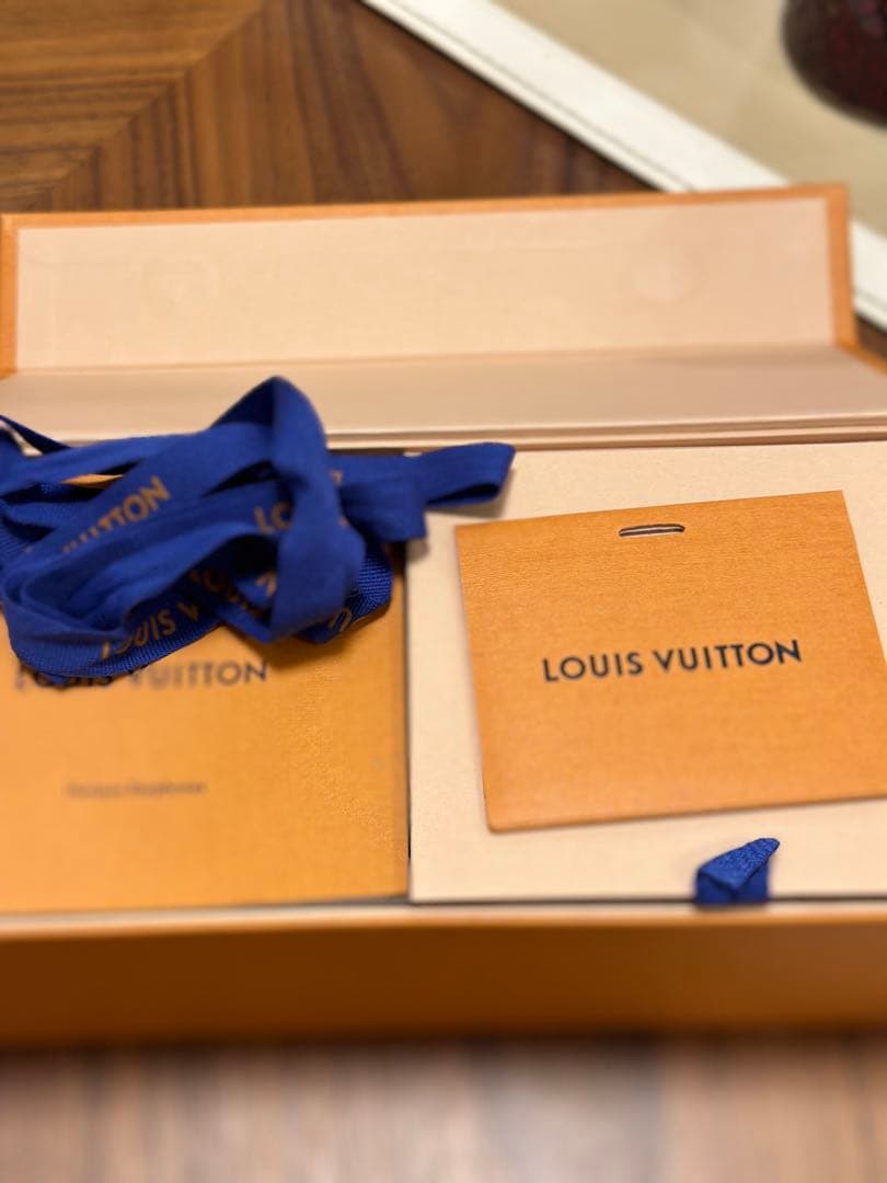 LOUIS VUITTON ワイヤレスイヤフォン 片耳欠品