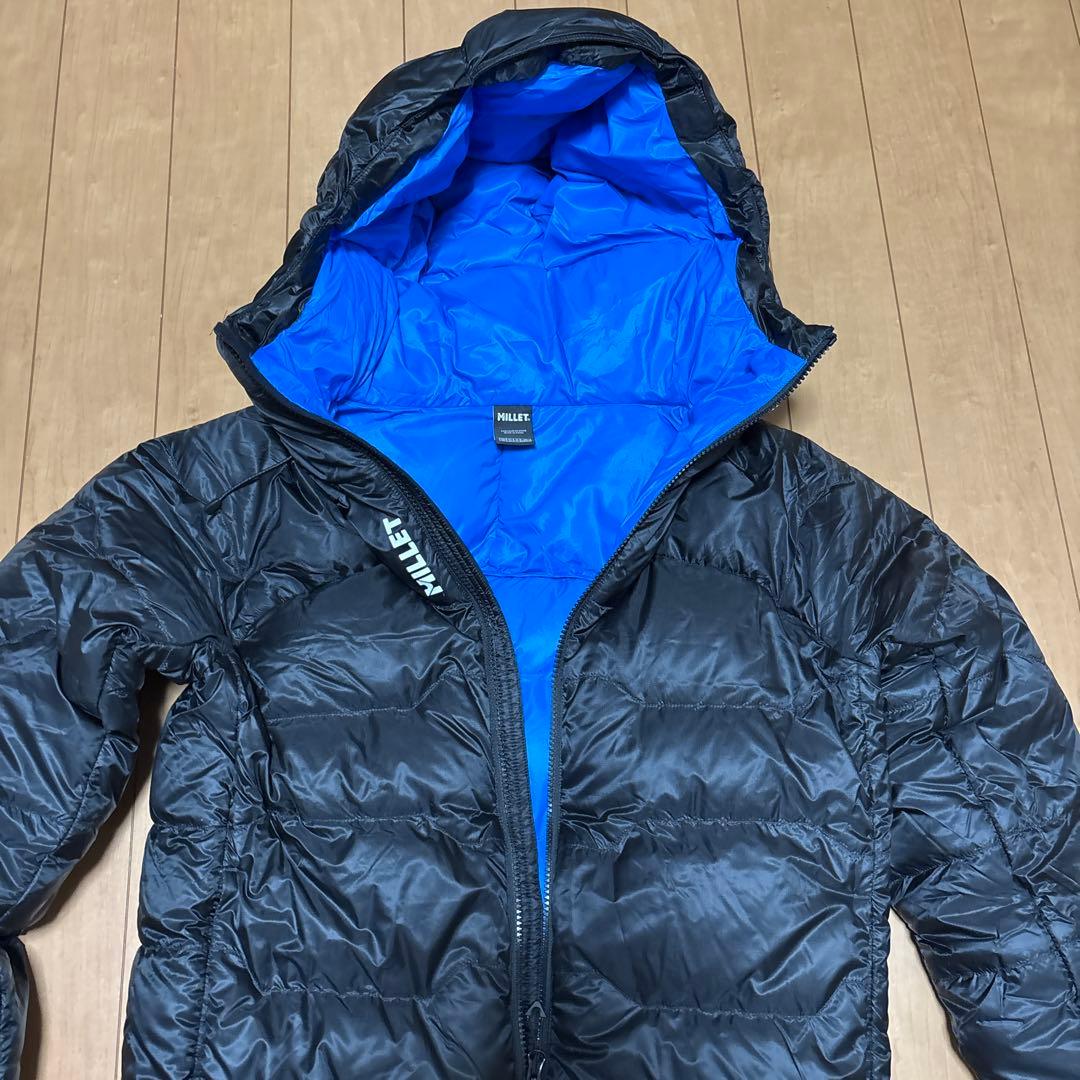 カメット ダウン フーディ