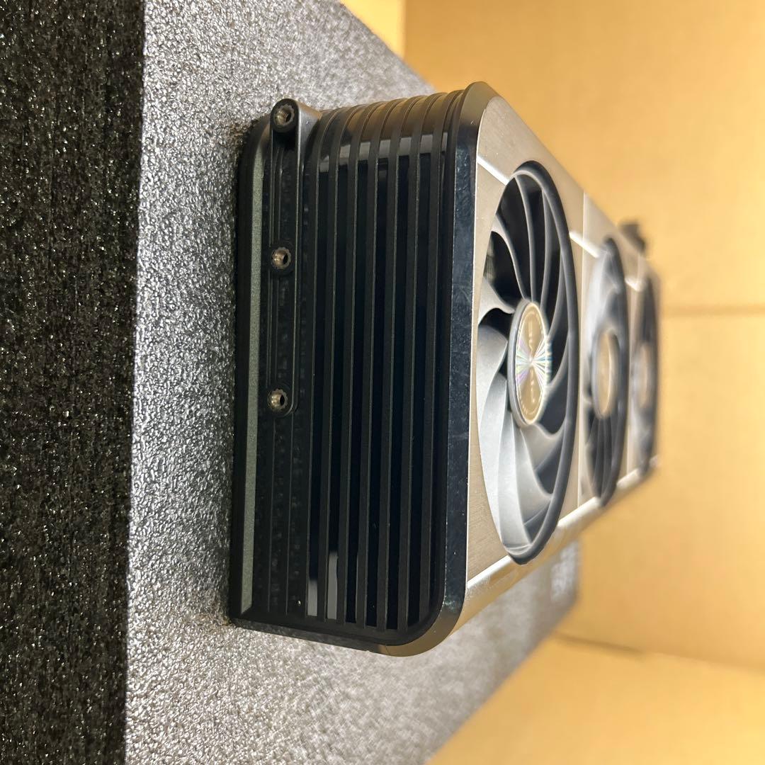 グラフィックボード・グラボ・ビデオカード ASUS NVIDIA GeForce RTX 5070Ti