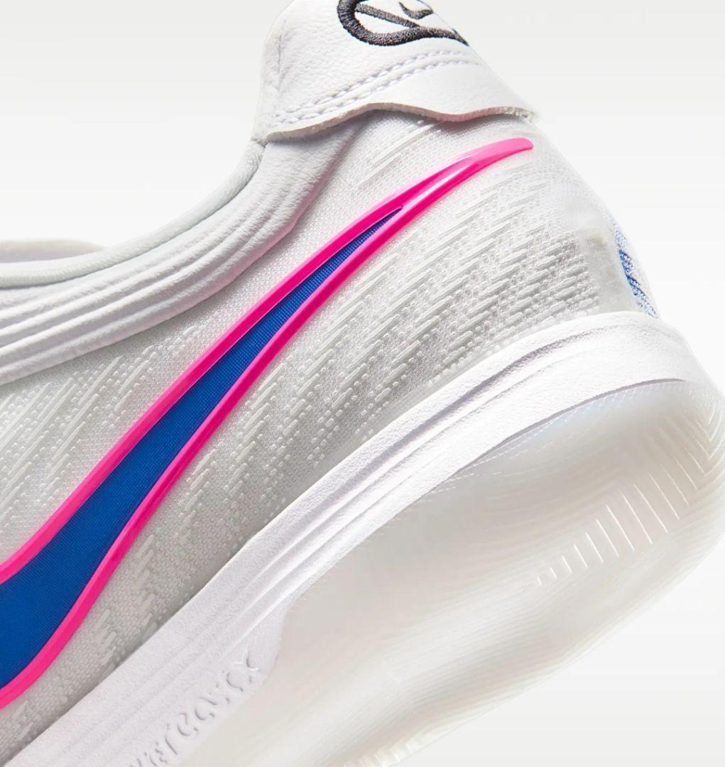 新品 ナイキ ティエンポリアクトガト フットサルシューズ 26.0cm