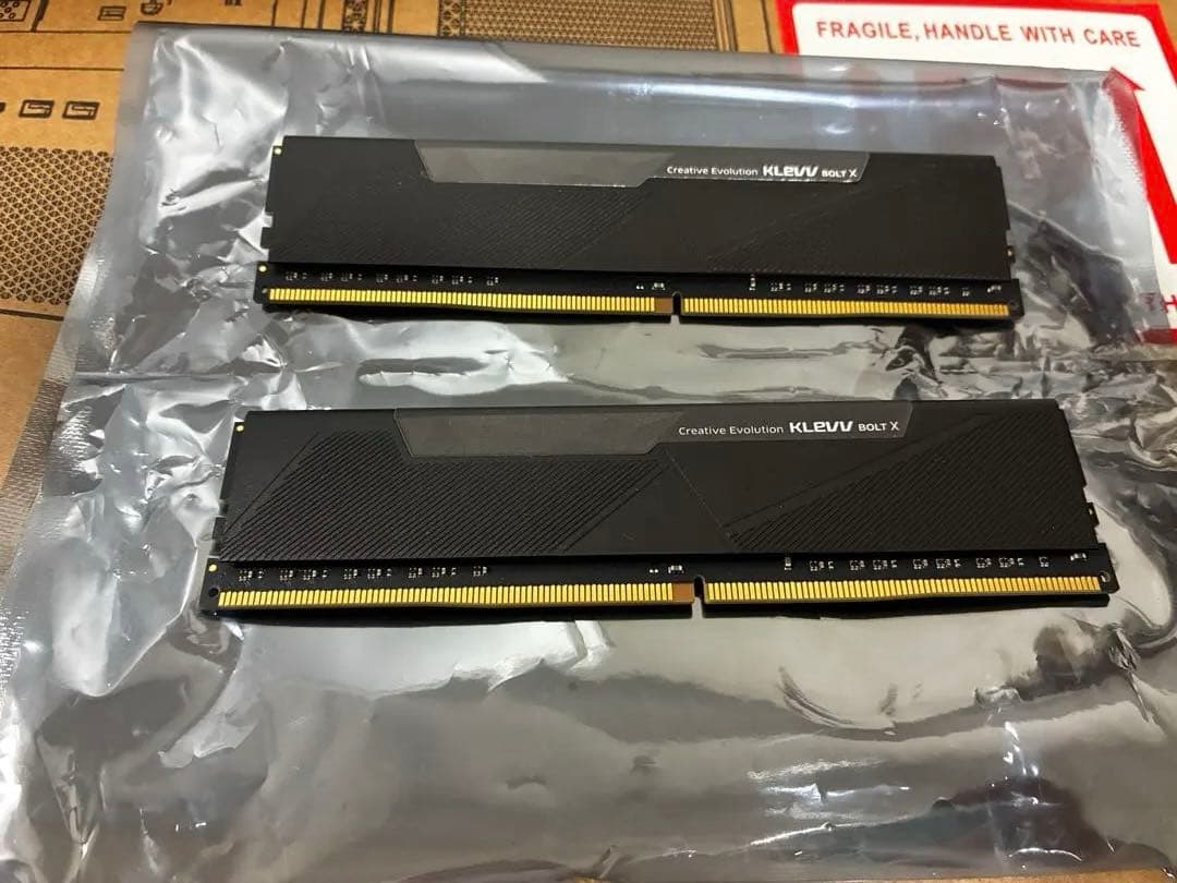 KLEVV DDR4-3200 16GB (8GB x 2) メモリ