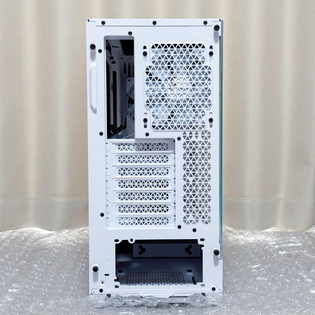 《値下げ中》Fractal Design Pop Silent PCケース