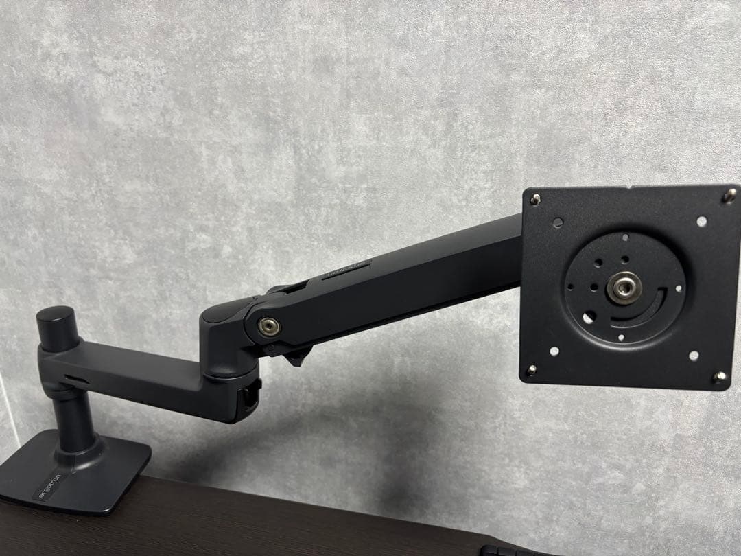 エルゴトロン LX モニターアーム マットブラック【美品・パーツ完備】