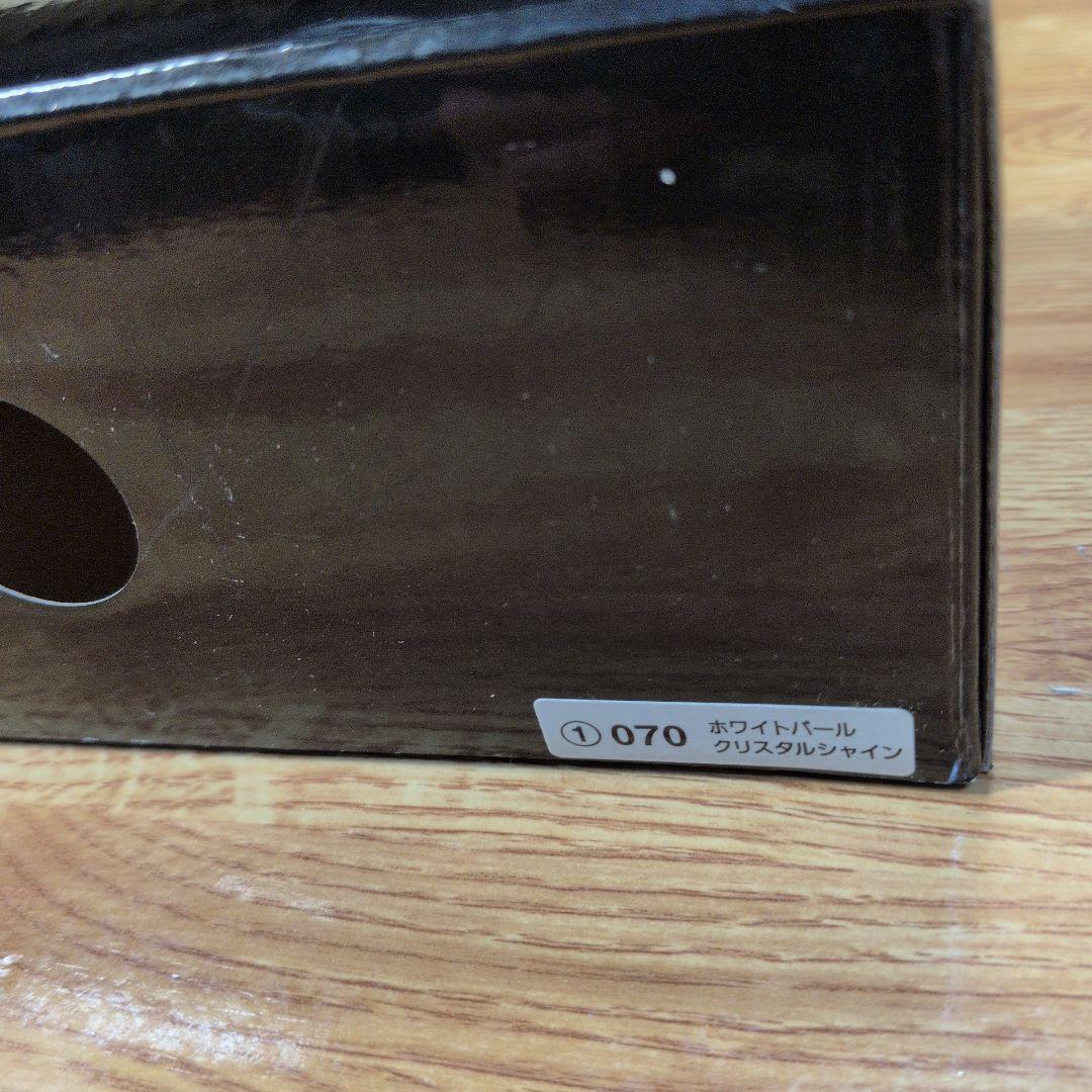 トヨタ ハリアー カラーサンプル ホワイトパールクリスタルシャイン 1/30