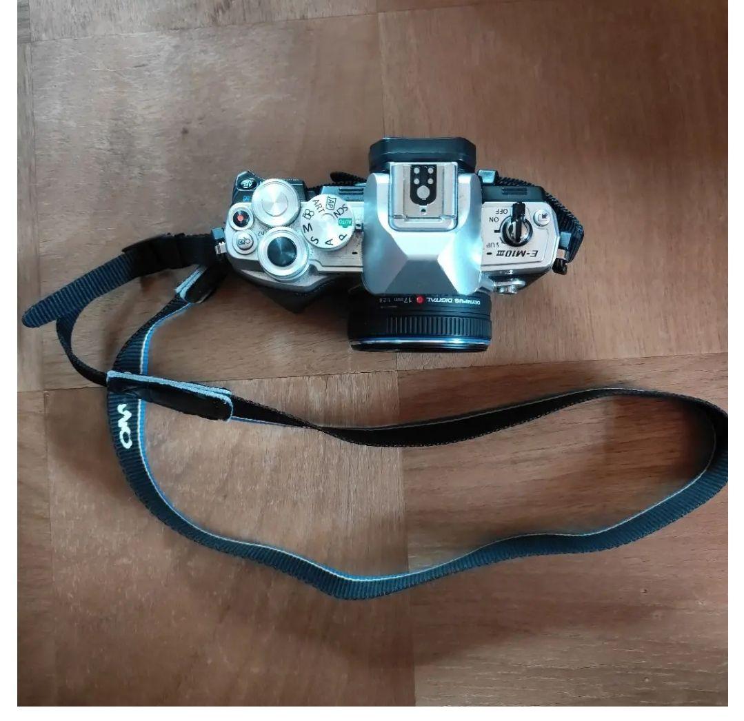 OLYMPUS OM-D MarkⅢミラーレス予備バッテリー望遠レンズ付き