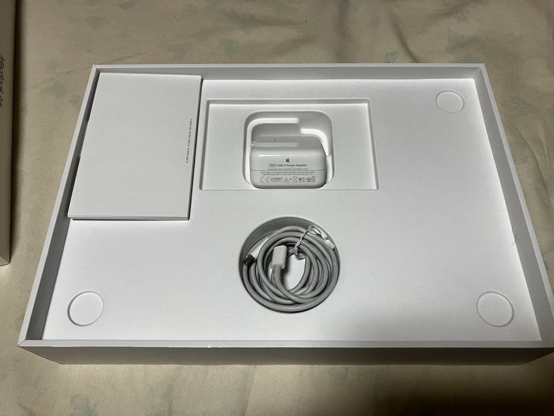 MacBook本体 MacBook Air i5 13inch 16GB 512GB 2020