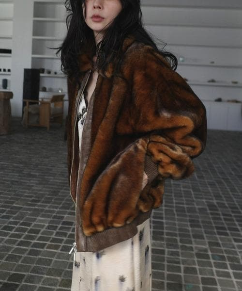 新品 Ameri DESSERT CUP FUR BLOUSON